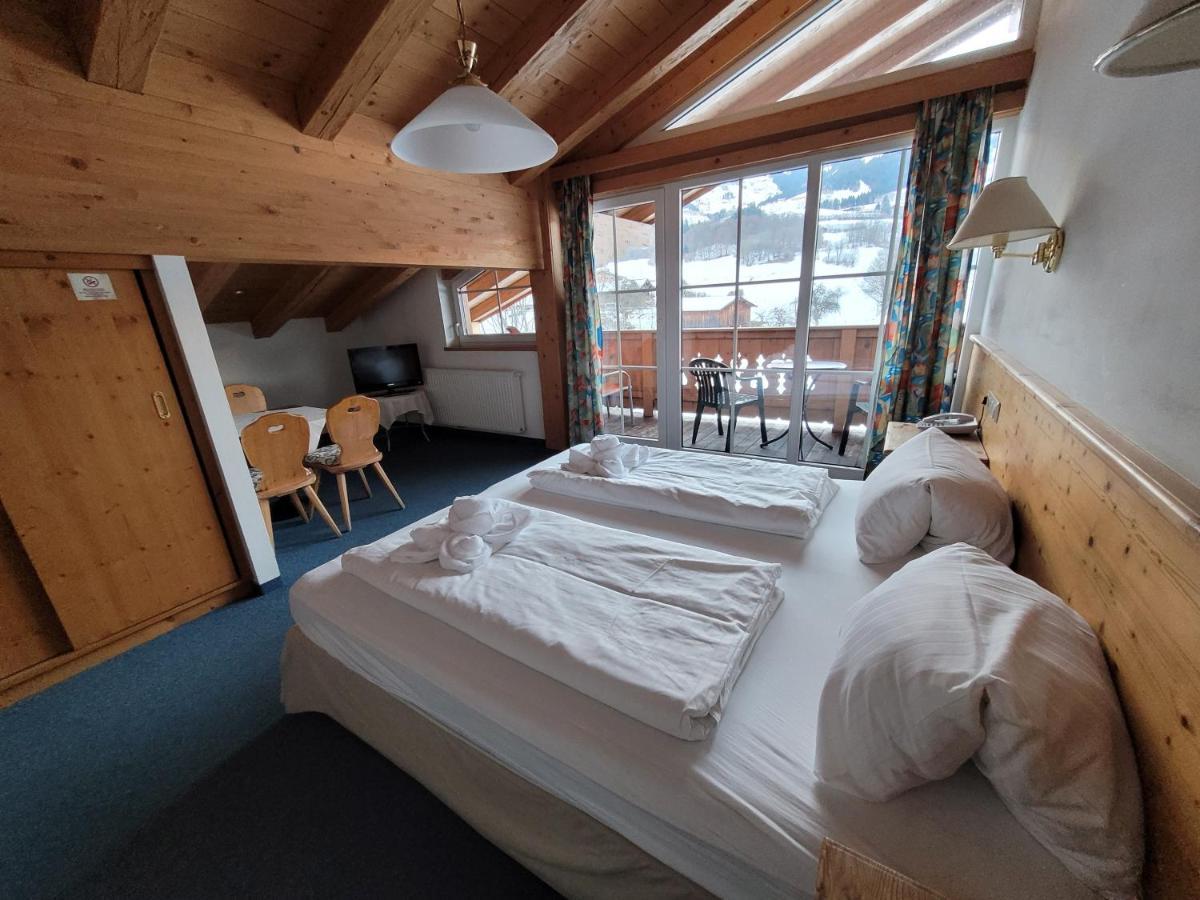 Ferienhotel Alpenhof Aurach bei Kitzbuehel Exterior photo